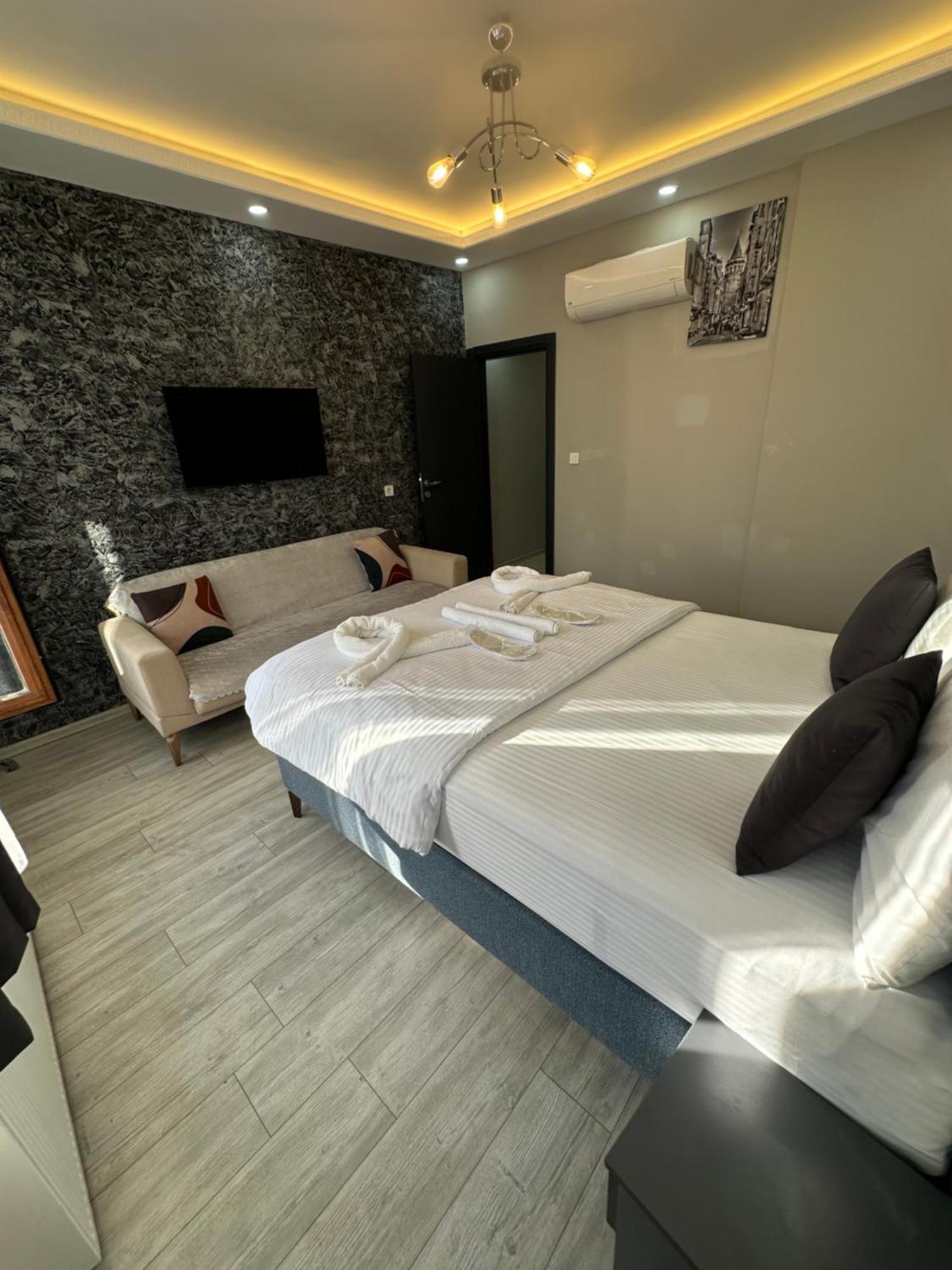 The Square 30 Otel