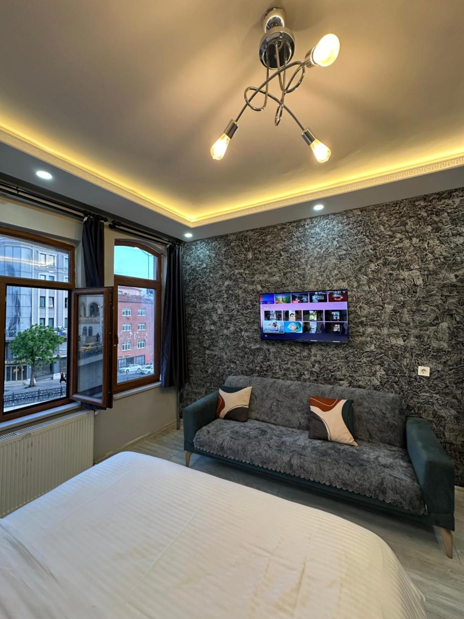 The Square 30 * İstanbul