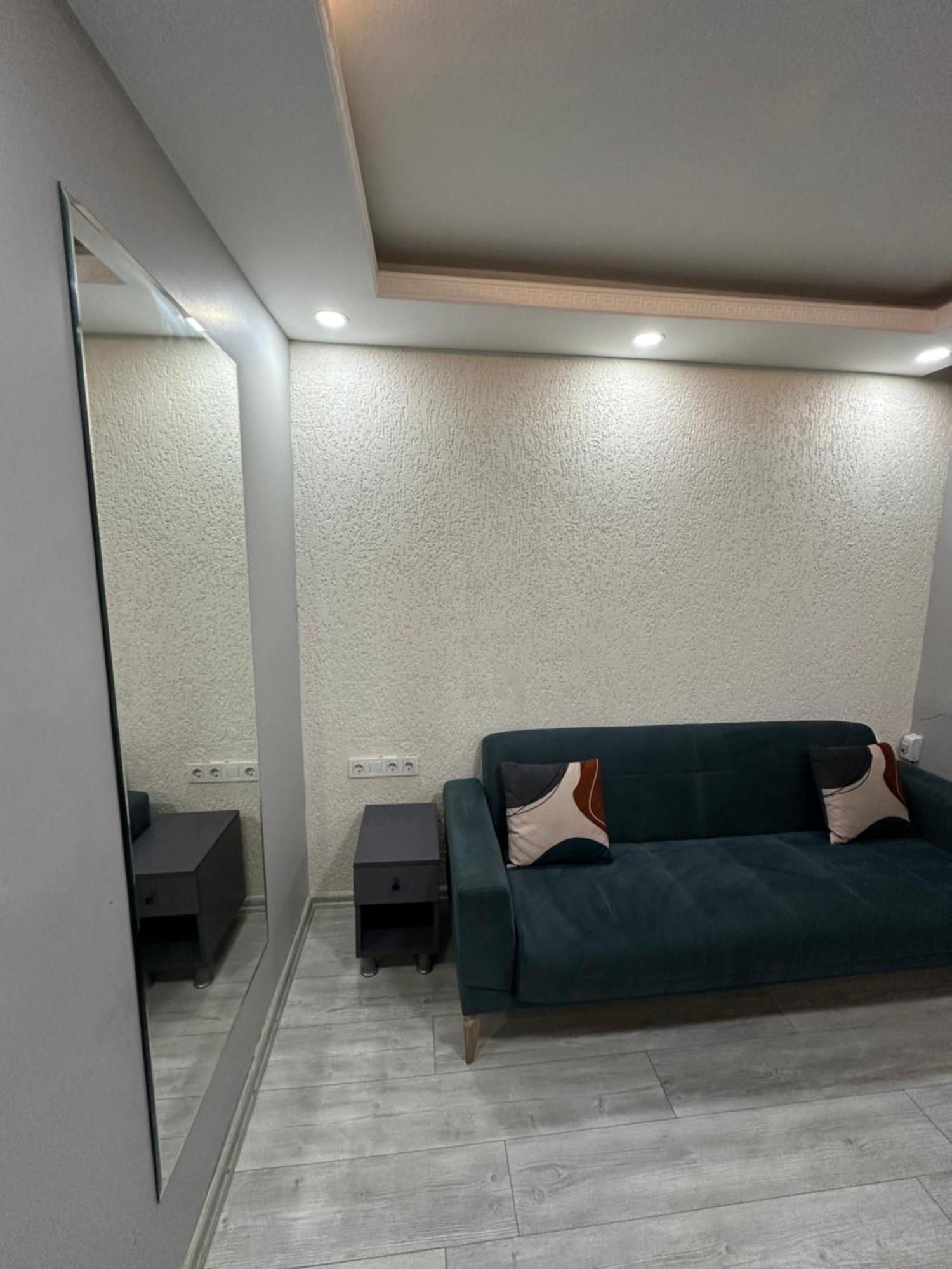The Square 30 Hotel *